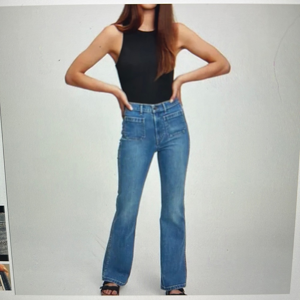 NWOT Gap Flare High Rise Jeans